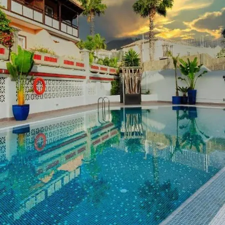 Villa Gorgeous View Capitana Adeje 4bd-3bth-sauna *